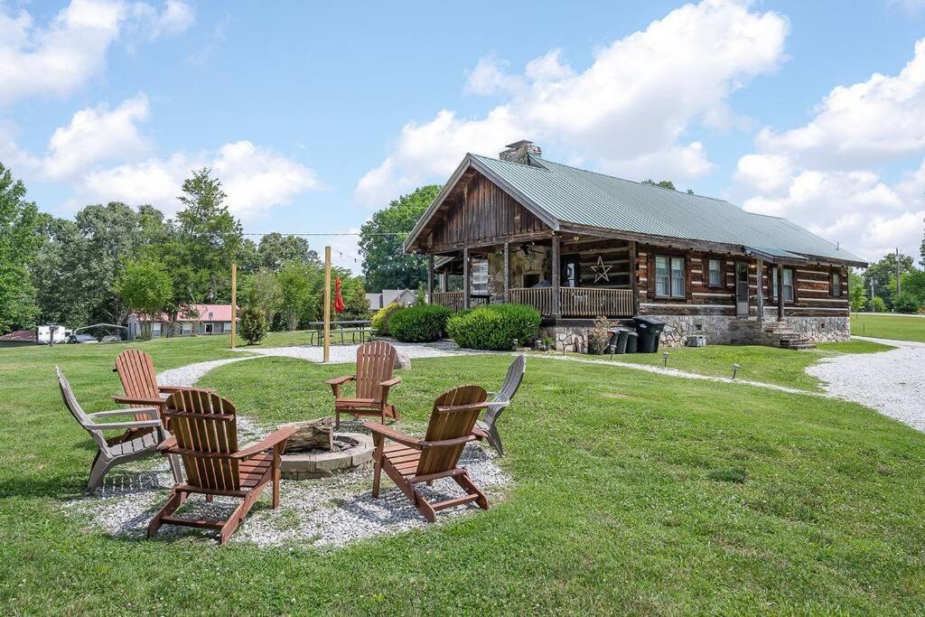 Rustic Cabin, Dock, Firepit, Kayaks & Games Winchester Exterior foto